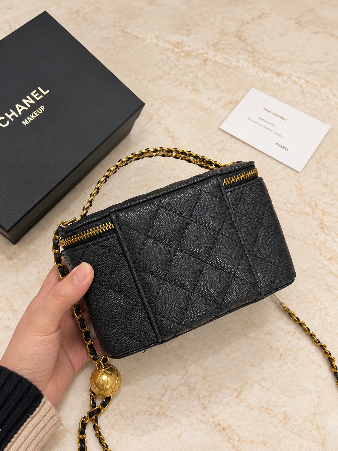 Vanity noir grainé caviar