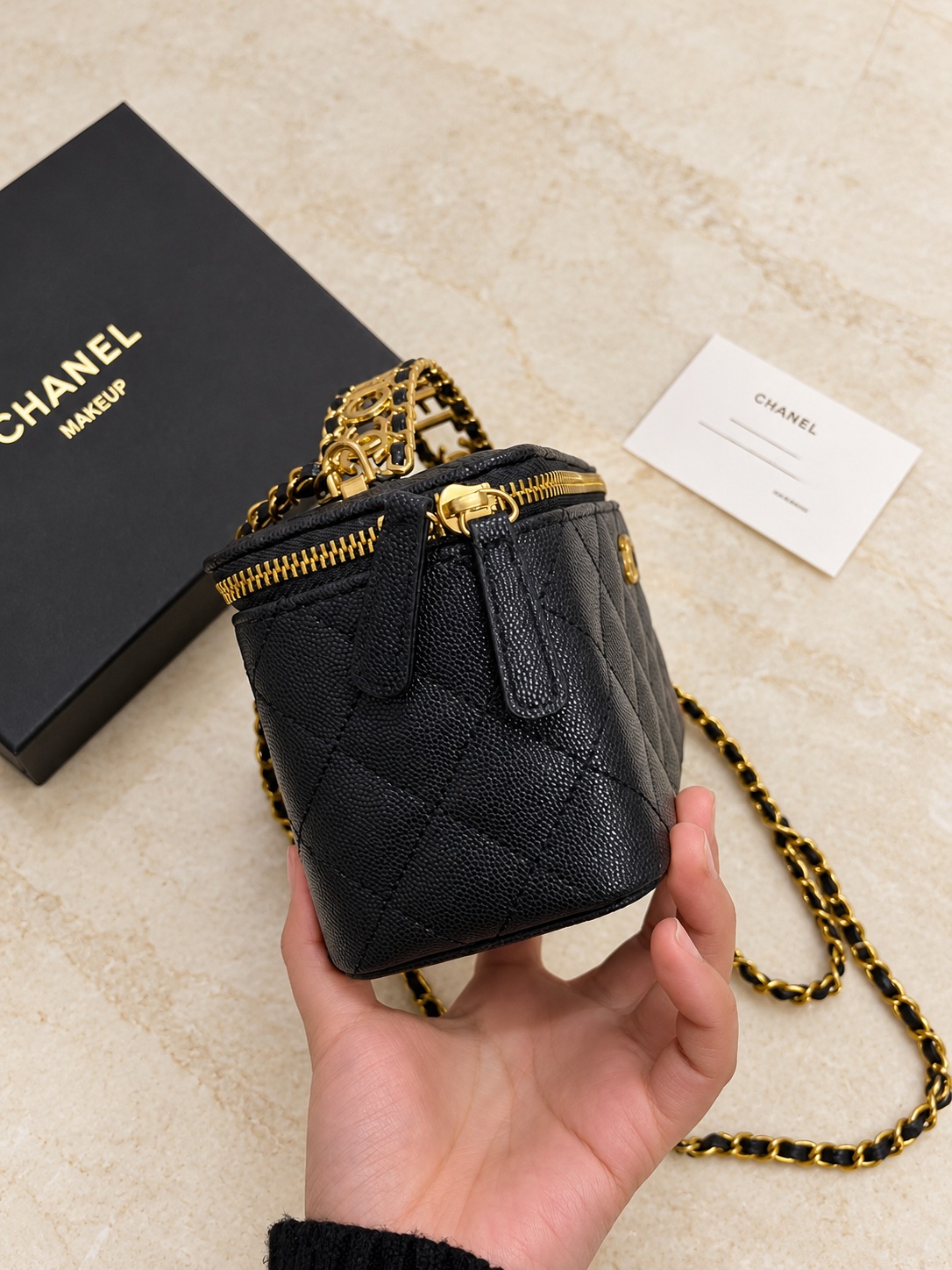 Vanity noir grainé caviar